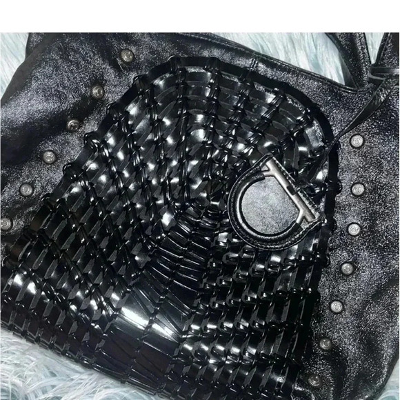 Ferragamo leather bag black luxury soft weaved - Picture 4 of 15